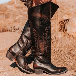 Freebird Wynona size 8 in Black